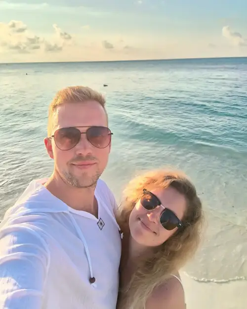 Trip to Maldives & Abu-Dhabi ✈️🐠🐡🦈🍸🥥🌞⛱️🤿